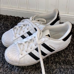 Adidas Superstar Sneakers